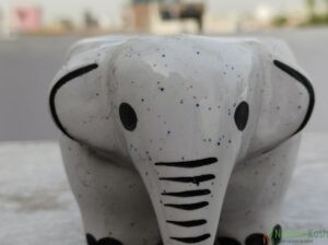 Small elephant ceramic pot