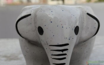 Small elephant ceramic pot